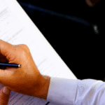 How to Find a Mortgage Broker  : The Ultimate Guide for Homebuyers